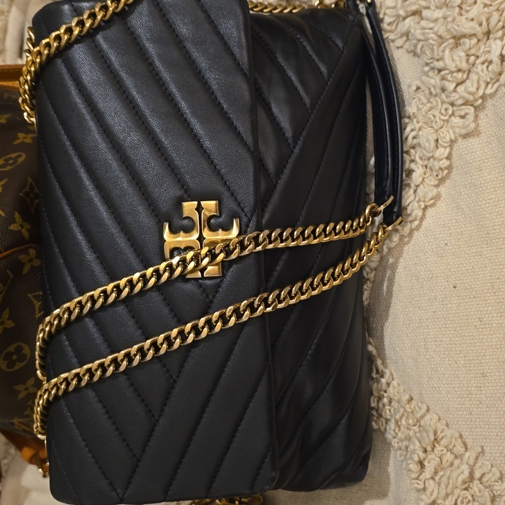 Tory Burch Chevron Kira Convertible Shoulder Bag